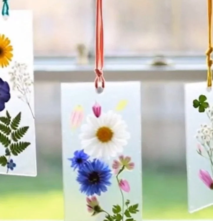 Cornstarch Flower Charms