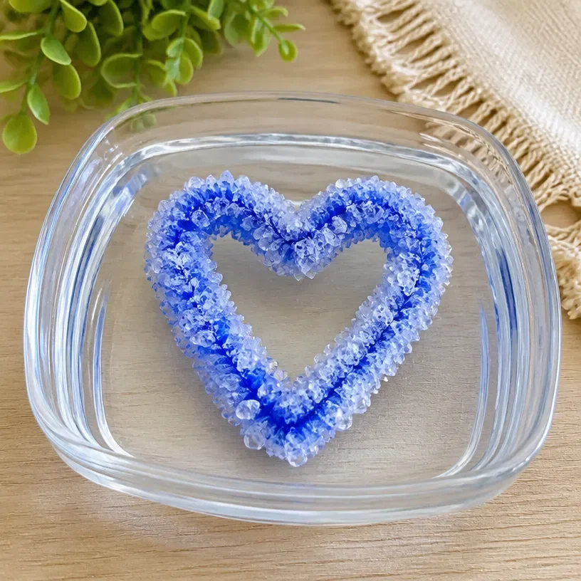 Colorful DIY pipe cleaner heart decoration tutorial
